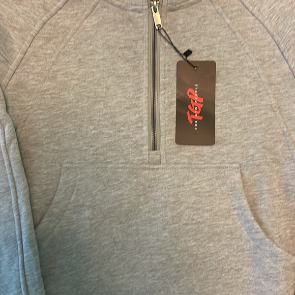 NWT The Gym People Hooded Pullover - Picture 2 of 3